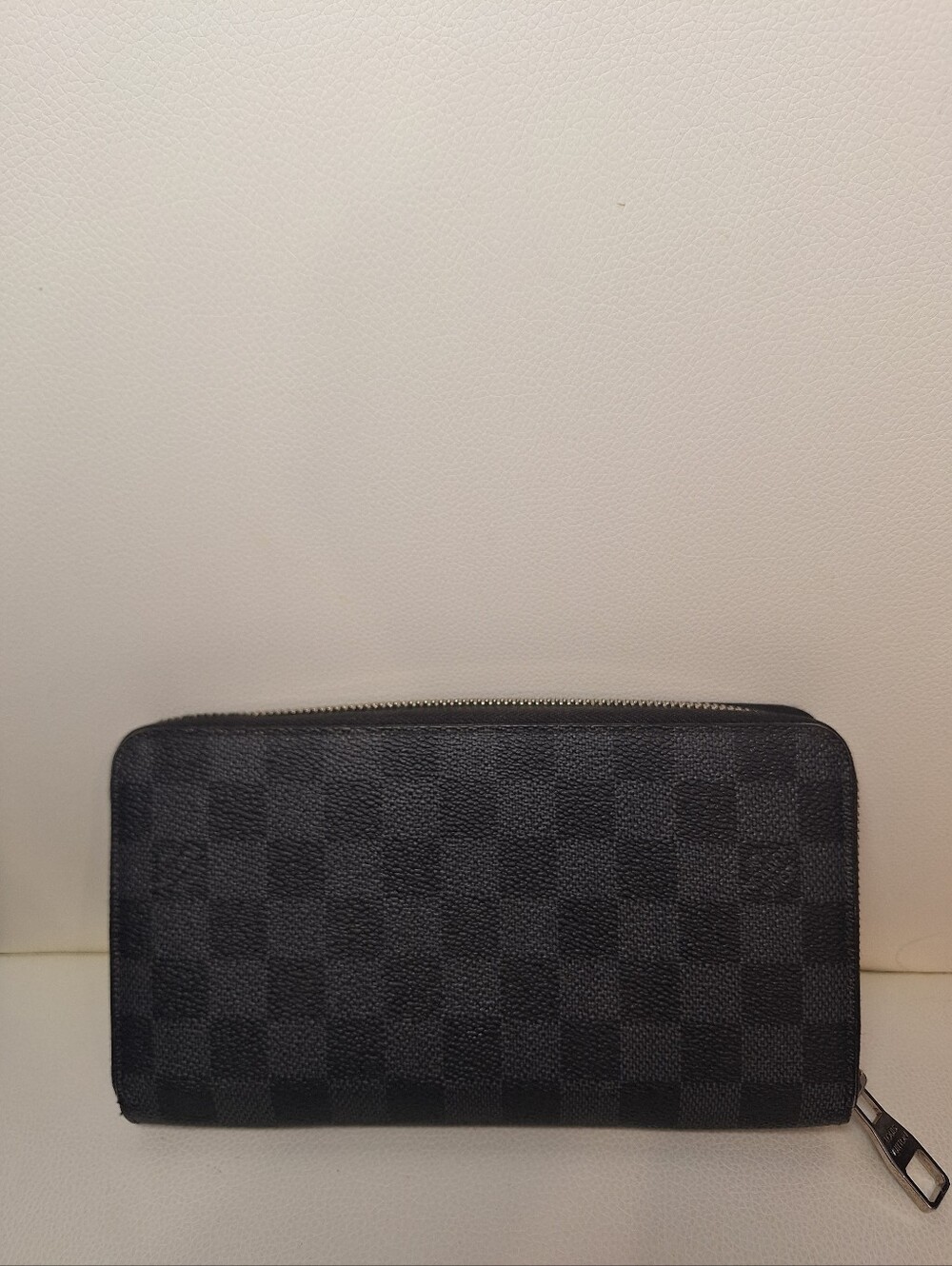 Louis Vuitton Black & Gray Damier Graphite Canvas Zippy Organizer Wallet EUC - Picture 3 of 6